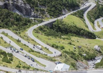 Jalan Stelvio, Mahakarya untuk Menaklukkan 48 Tikungan Super Tajam