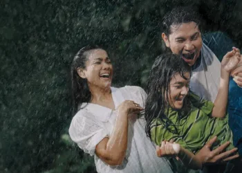 Sinopsis Film Hanya Namamu Dalam Doaku Suami Terdiagnosis ALS dan Perjuangan Cintanya