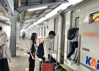 KTP Hilang, Cara Tetap Bisa Naik Kereta Api