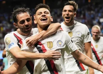 Claudio Echeverri Resmi Dilatih Erik Ten Hag di Bayer Leverkusen Setelah Tak Dapat Tempat di Man City