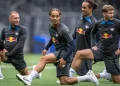RB Leipzig Targetkan Pengganti Mohamed Salah di Liverpool