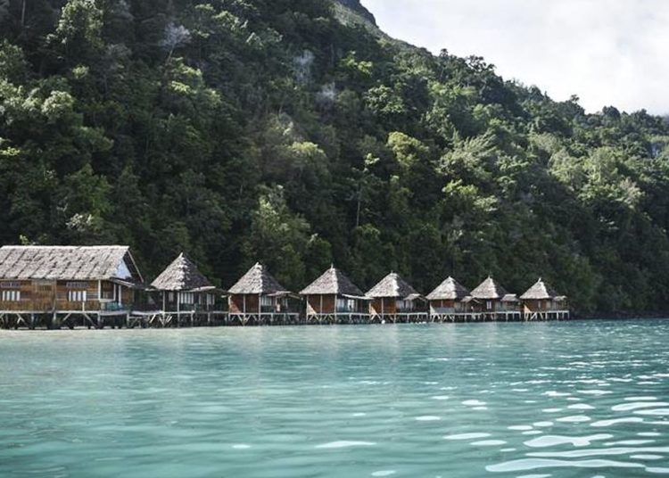 Media Asing Soroti Pantai Indah di RI yang Terabaikan karena Bali