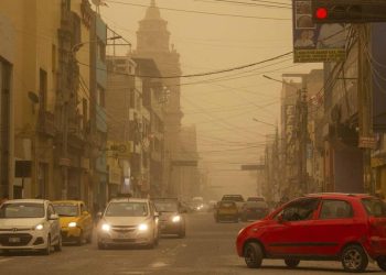 Kota-kota di Peru Tertutup Pasir Akibat Badai Besar
