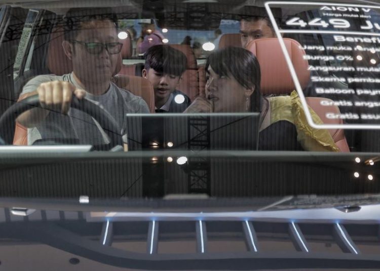 Transaksi Leasing Kendaraan Tembus Rp2,4 T di GIIAS 2025