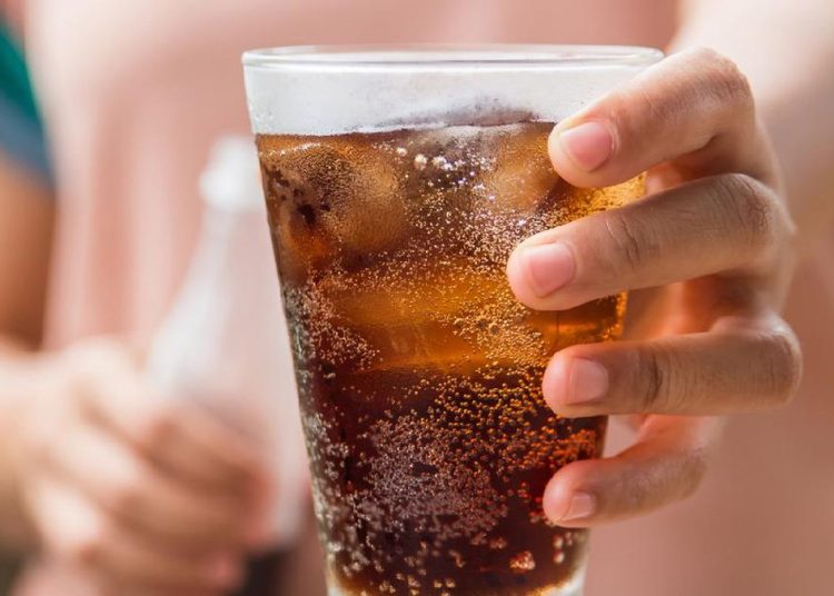 Minum Soda Setiap Hari Bolehkah Ini Efek yang Akan Kamu Alami