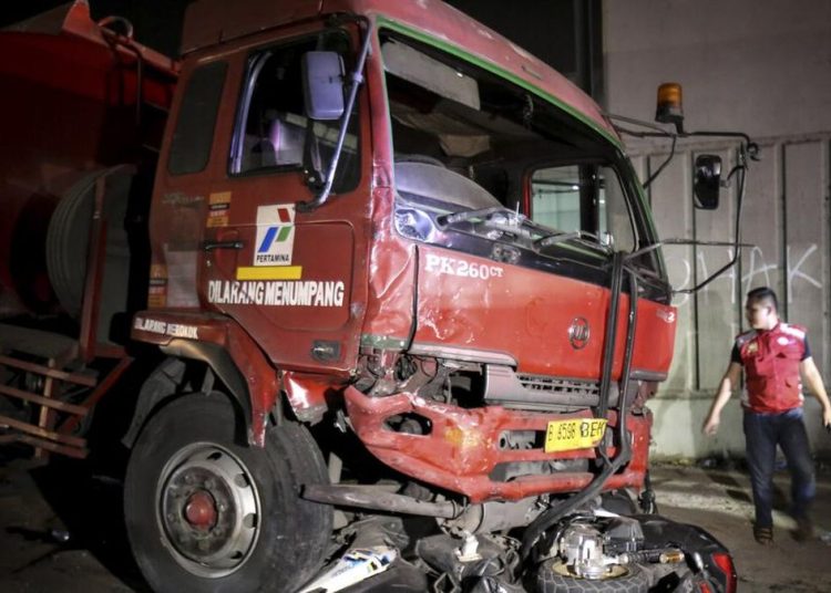 Truk di Indonesia Harus Memiliki Fitur Keselamatan Wajib