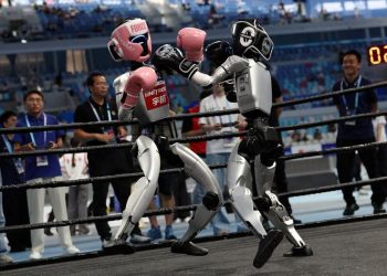 Aksi Menarik Robot di Olimpiade Humanoid Pertama di China