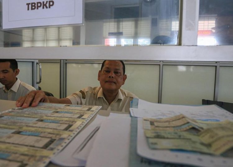 Bayar Pajak Kendaraan Telat 1 Hari Setelah Tanggal Merah Bolehkah?