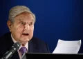 Trump Kembali Menyerang George Soros di Setiap Cerita
