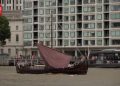 Replika Perahu Viking Abad ke-10 Mengarungi Sungai London