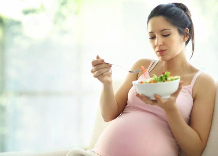 Ibu Hamil Sebaiknya Hindari 7 Minuman Ini Meski Rasanya Enak