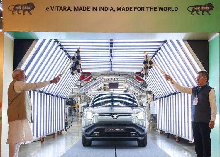 Produksi Mobil Listrik Pertama e Vitara Dimulai di India