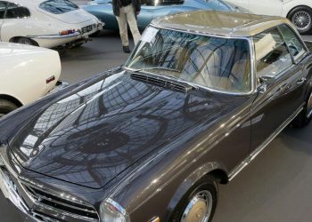 KPK Ungkap Metode Lelang Mercy Disita dari Ridwan Kamil