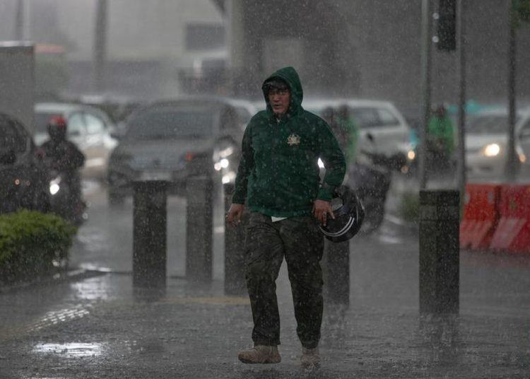 Puncak Musim Hujan di Indonesia Kapan? Prediksi Dari BMKG