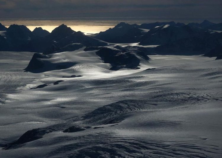 Pencarian Mineral Berharga di Greenland