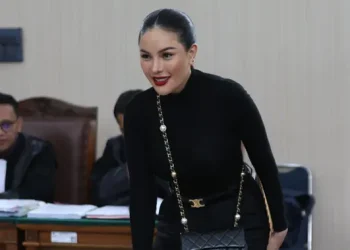 Nikita Mirzani Jelang Sidang Tuntutan Jaksa: Mau 100 Tahun atau Sewindu Terserah