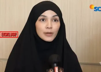 Nadya Almira Mengunjungi Korban Kecelakaan Tiga Belas Tahun Lalu, Menahan Kesedihan