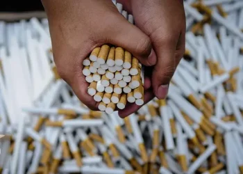 Kenaikan Cukai Rokok Sebabkan PHK Ribu Buruh