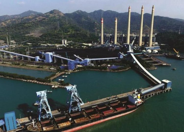 Warga PLTU Suralaya Mendapatkan Sambungan Listrik Gratis