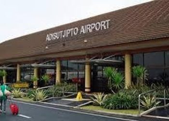 Pesawat Jatuh Saat Aerobatik, Pilot Pertama TNI Gugur