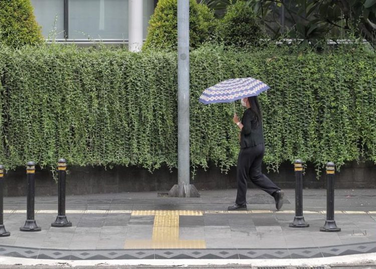 Cuaca Panas Memanas di RI Hingga 36 Derajat, Apakah Ini Normal?