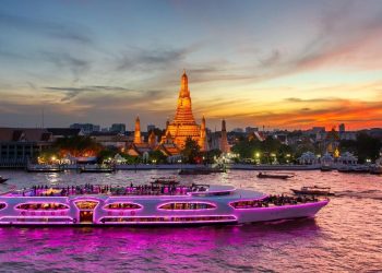 Turis Ditipu Dalam Tur Murah, Diperas Pemandu Wisata Untuk Beli Souvenir Mahal