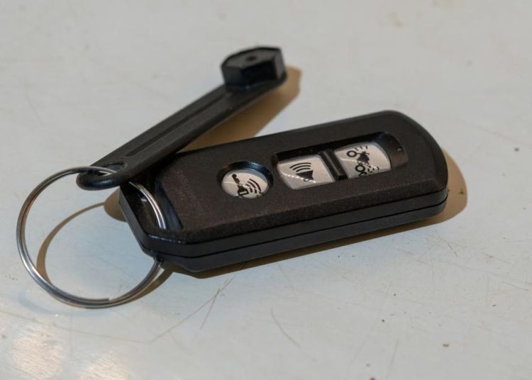 Biaya Penggantian Remot Keyless untuk Motor yang Hilang