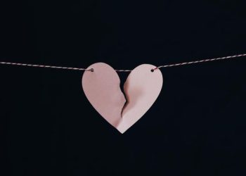 13 Pekerjaan dengan Risiko Tinggi Selingkuh Berdasarkan Penelitian, Simak!