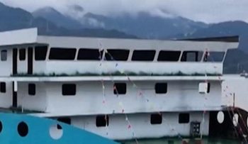 Kapal Kargo Tenaga Listrik dari China yang Patut Dilihat