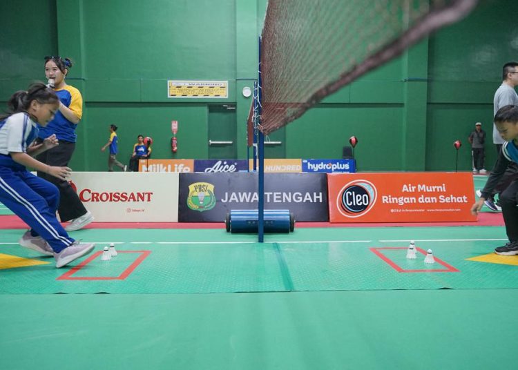 Tumbuhnya Cinta Bulutangkis Ratusan Siswa SD Semarang Antusias Festival SenengMinton 2025