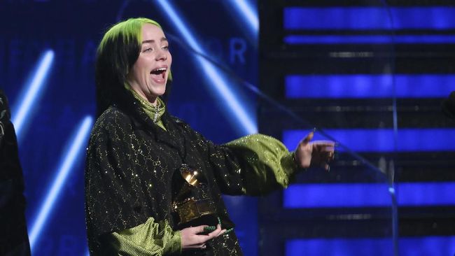 Billie Eilish Kritisi Miliarder Dunia Setelah Berikan Donasi Besar-besaran
