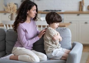 7 Tanda Anak Terkena Bullying yang Harus Diketahui Orang Tua dan Guru