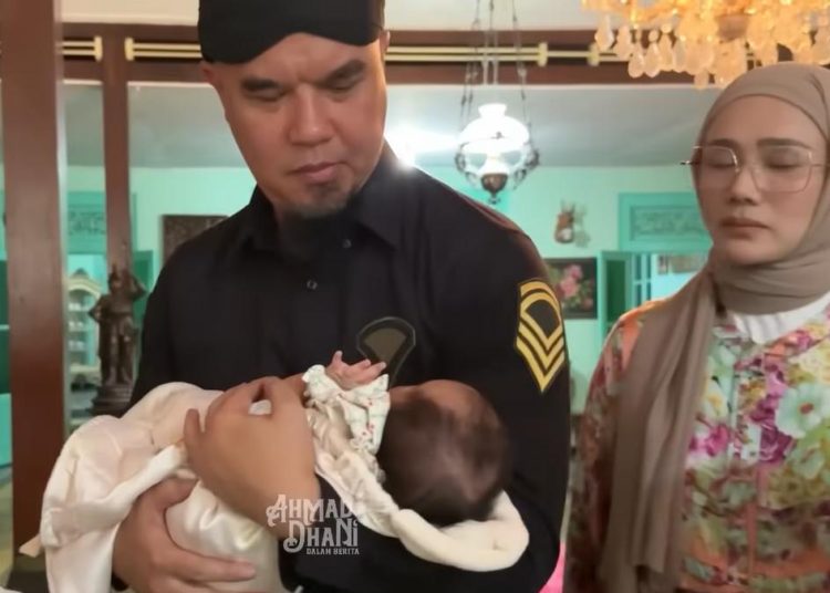 Alasan Ahmad Dhani dan Mulan Jameela Gelar Akikah Anak Angkat Siti Aminah di Solo