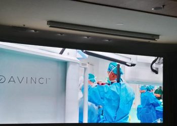 Operasi Bariatrik Pakai Teknologi Bedah Robotik da Vinci Xi Lebih Presisi dan Pulih Cepat