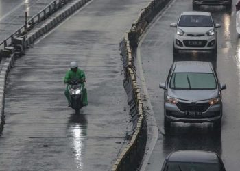 Waspada Hujan Petir Siang Nanti di Jabodetabek