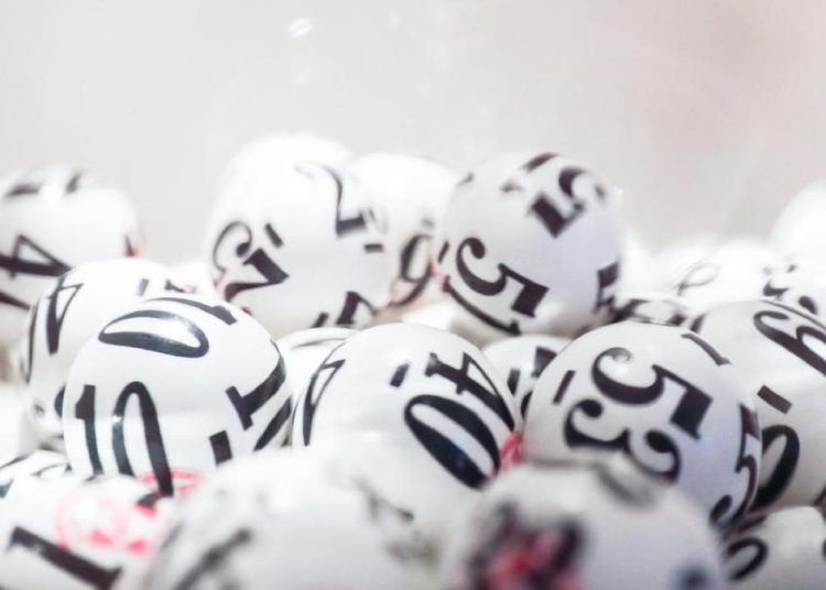 Warga Amerika Serikat Menang Lotre Rp28 Triliun di Malam Natal