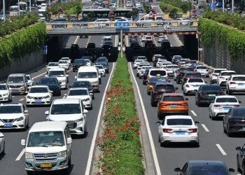 China Perbolehkan Mobil Otonom Level 3 Beroperasi di Jalan Umum