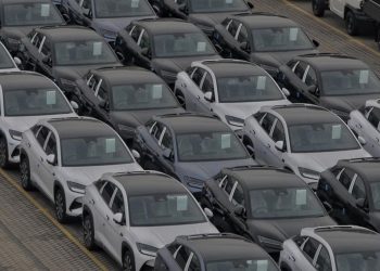 Insentif Dihentikan, Penjualan Kendaraan Listrik Diprediksi Melambat