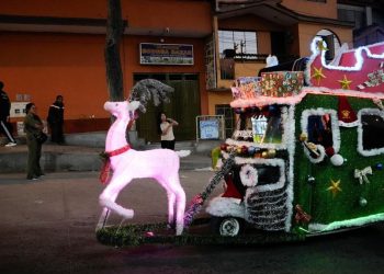 Ojek Motor di Peru Rayakan Natal dengan Keceriaan dan Gaya Baru