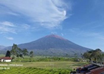 Pendakian Gunung Kerinci Ditutup untuk Ritual Adat Bersih-Bersih