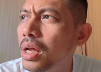 Habis Melempar, Kamu Lari Seperti Anak Kecil!