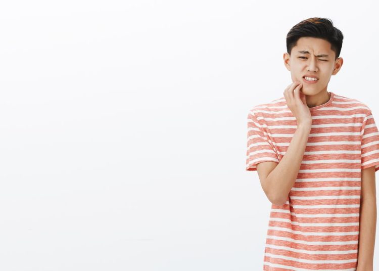 Sulit Membuka Mulut Tanda Gangguan Sendi Rahang Jangan Abaikan