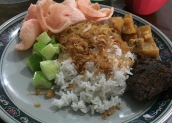 Apakah Nasi Uduk Aman untuk Sarapan Setiap Hari Menurut Dokter?