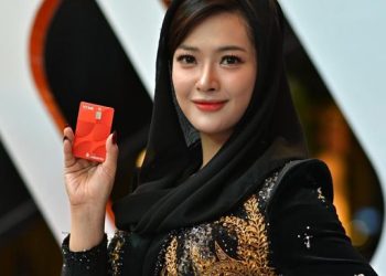 Keunggulan Kartu Debit Visa dari Bank Jakarta menurut Dara Sarasvati