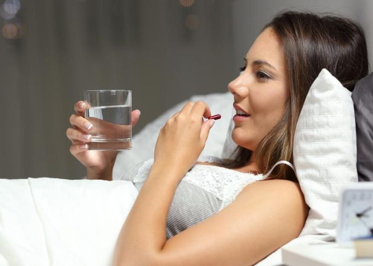 5 Suplemen yang Perlu Diminum Sebelum Tidur untuk Tidur Nyenyak