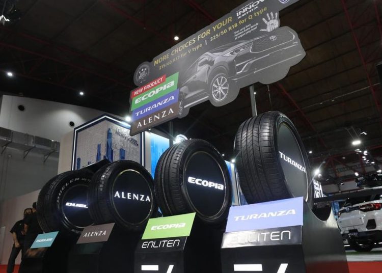 Luncurkan Ecopia EP300 Enliten untuk Toyota Innova Zenix