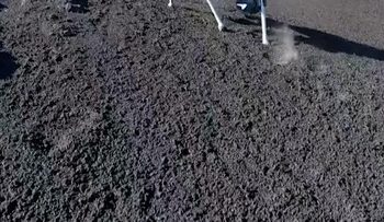 Robot Anjing Uji Coba di Gunung Etna untuk Deteksi Gas dan Prediksi Letusan